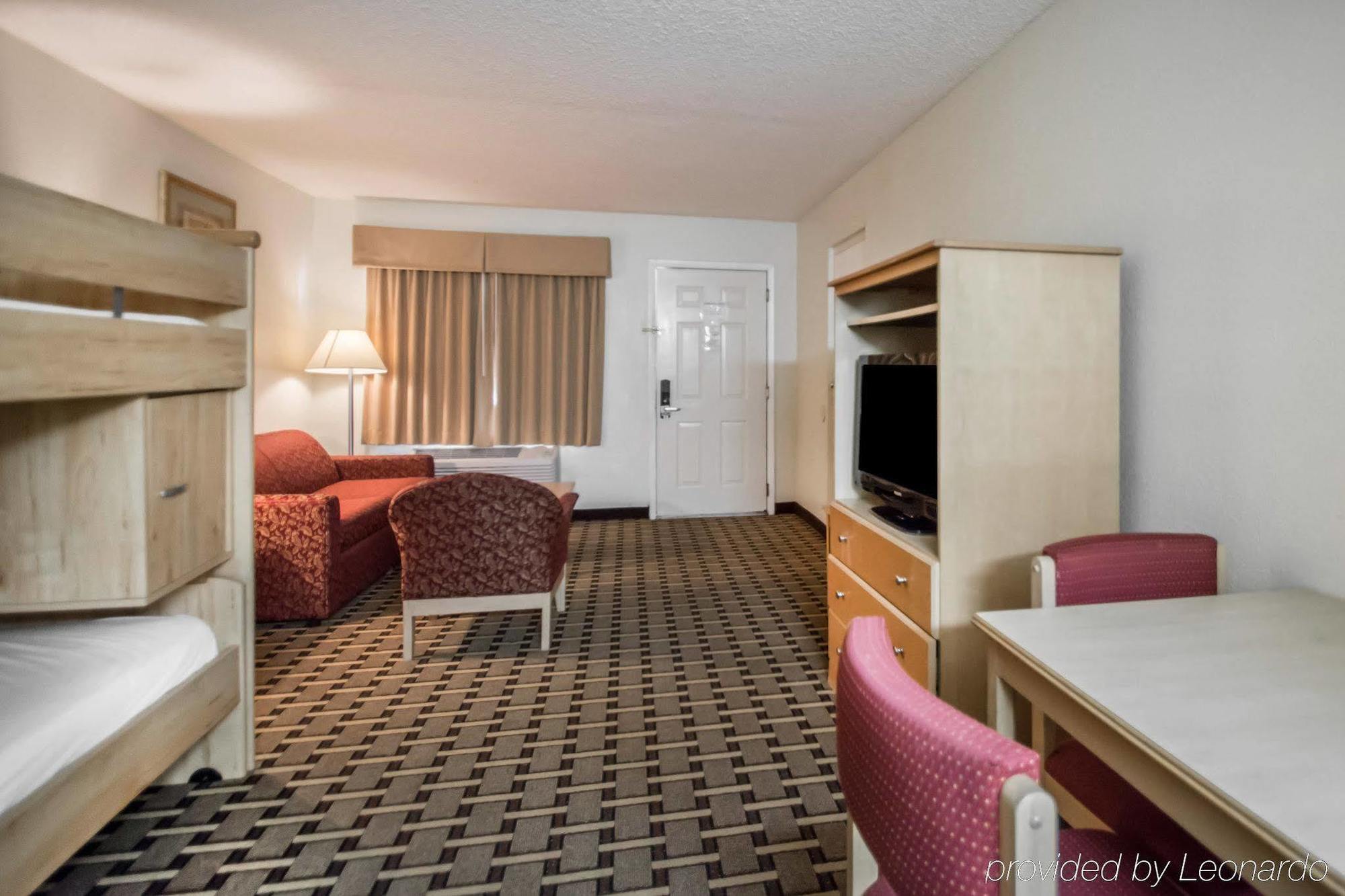 Quality Inn & Suites Eastgate Kissimmee Εξωτερικό φωτογραφία